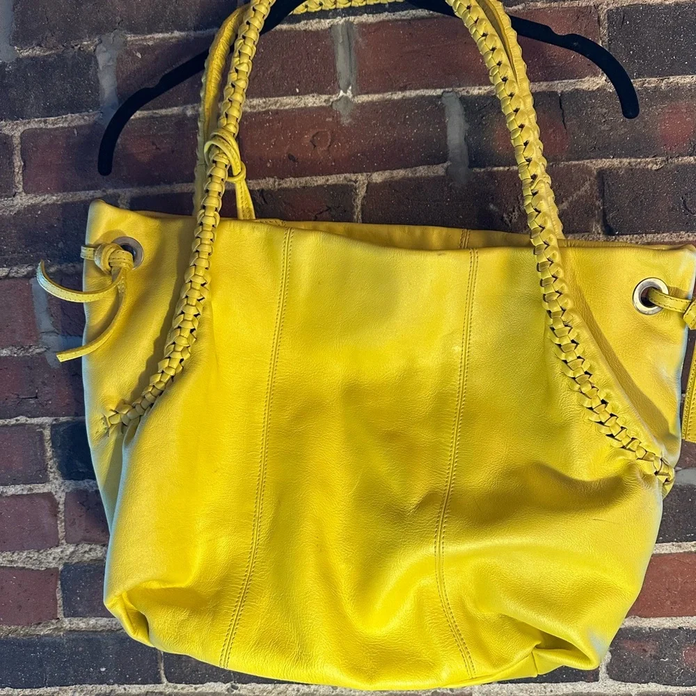 Paolo Masi Yellow Leather Shoulder Bag with Chain Straps - Picture 2 of 6